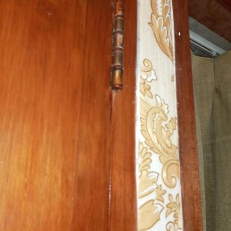 Mayestik Guest House Syariah Jakarta Eksteriør billede