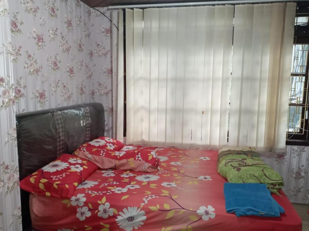 Mayestik Guest House Syariah Jakarta Eksteriør billede