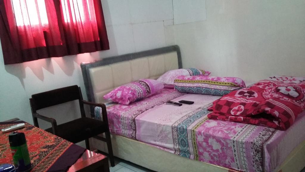 Mayestik Guest House Syariah Jakarta Eksteriør billede
