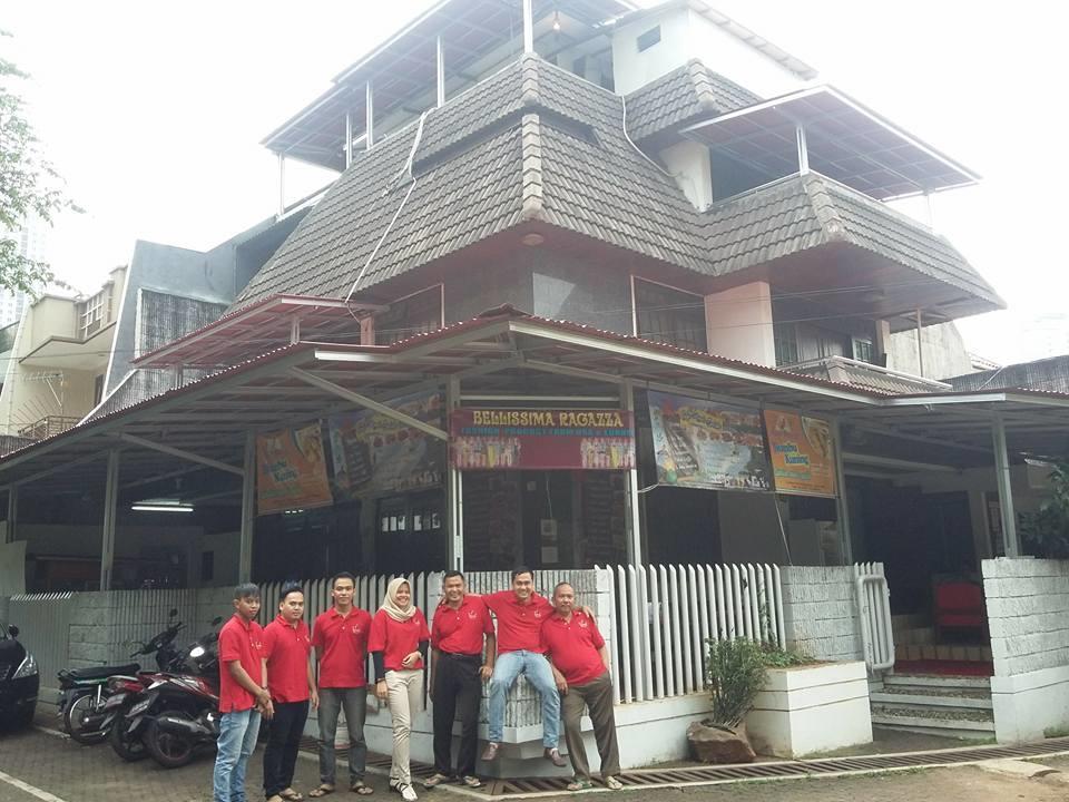 Mayestik Guest House Syariah Jakarta Eksteriør billede